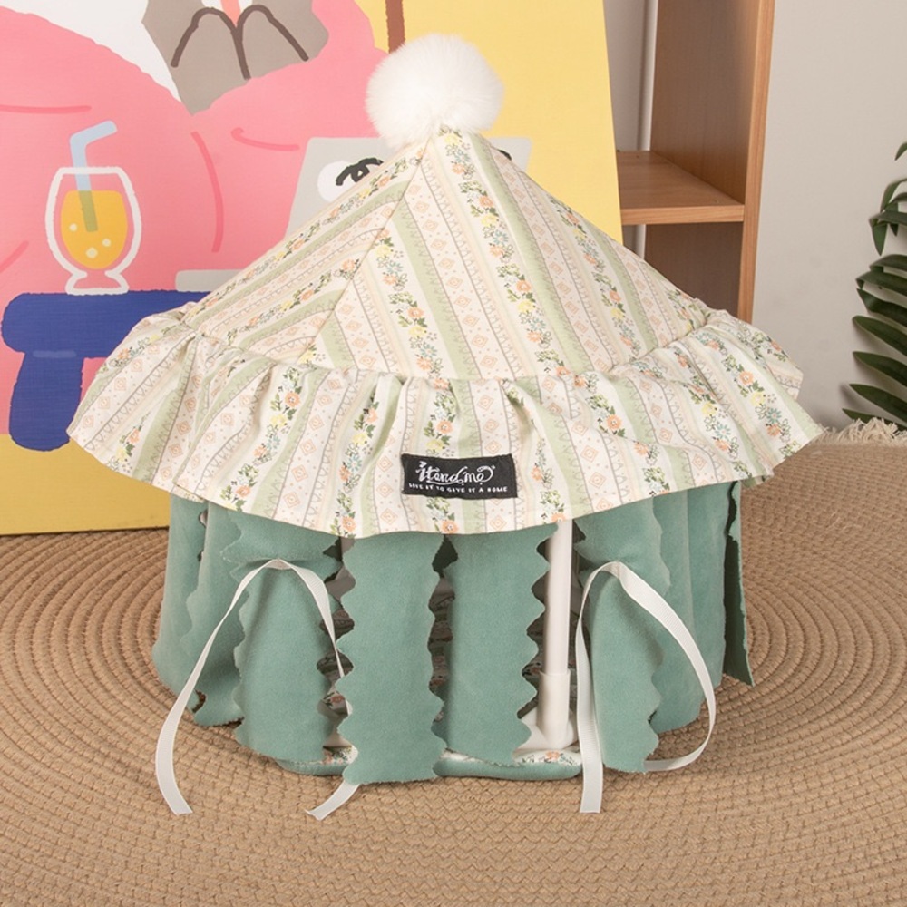 Four-Season Tassel Small Pet Hideaway